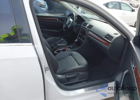 2013 Volkswagen Passat 2.5L Sel из США, поврежденный, VIN 1VWCH7A37DC074962